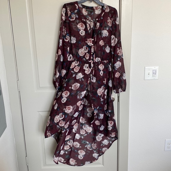 Forever 21 Dresses & Skirts - Forever 21 + plus size Burgundy floral shell high low dress size 0X / XL